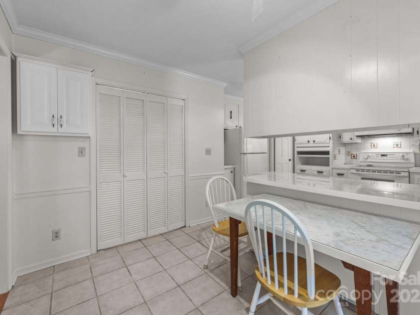 255 Quail Drive, Salisbury, NC 28147.  MLS# CAR4296842, YatesRealty ID 2332. 