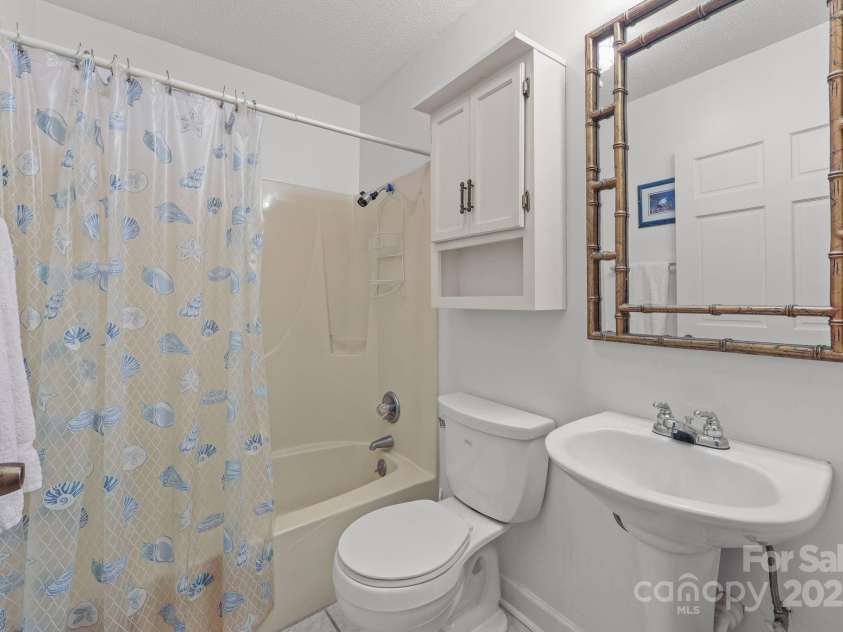 255 Quail Drive, Salisbury, NC 28147.  MLS# CAR4296842, YatesRealty ID 2332. 