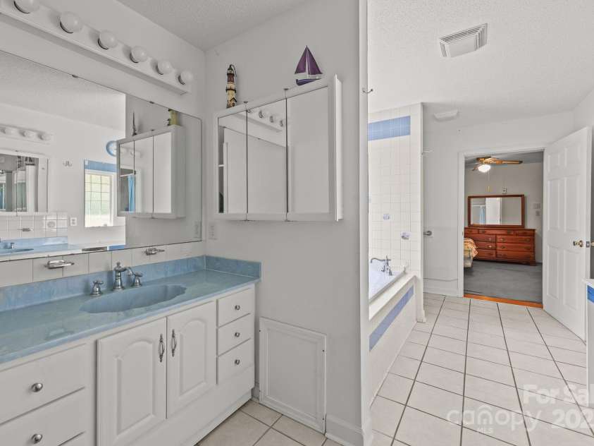 255 Quail Drive, Salisbury, NC 28147.  MLS# CAR4296842, YatesRealty ID 2332. 