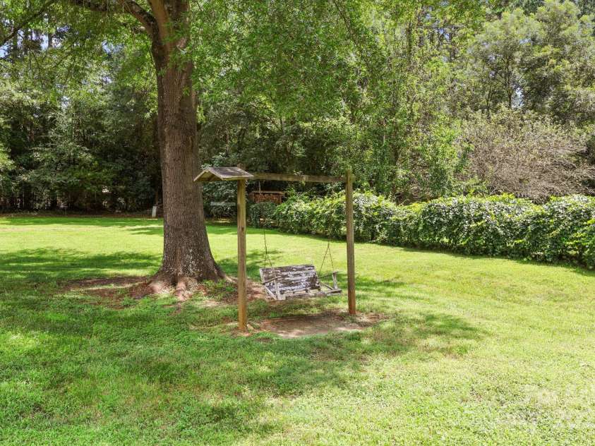 255 Quail Drive, Salisbury, NC 28147.  MLS# CAR4296842, YatesRealty ID 2332. 