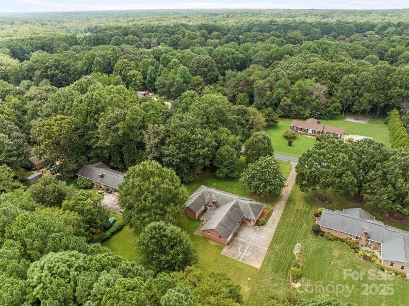 255 Quail Drive, Salisbury, NC 28147.  MLS# CAR4296842, YatesRealty ID 2332. 