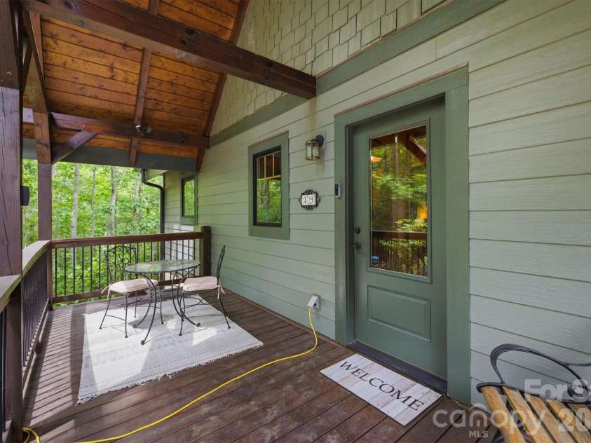 39 Lakeside Path, Nebo, NC 28761.  MLS# CAR4381532, YatesRealty ID 23320. 