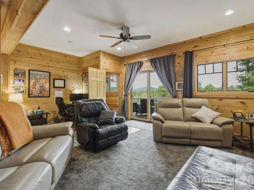 39 Lakeside Path, Nebo, NC 28761.  MLS# CAR4381532, YatesRealty ID 23320. 