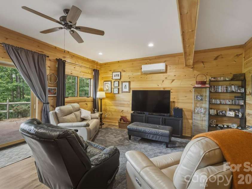 39 Lakeside Path, Nebo, NC 28761.  MLS# CAR4381532, YatesRealty ID 23320. Basement Den