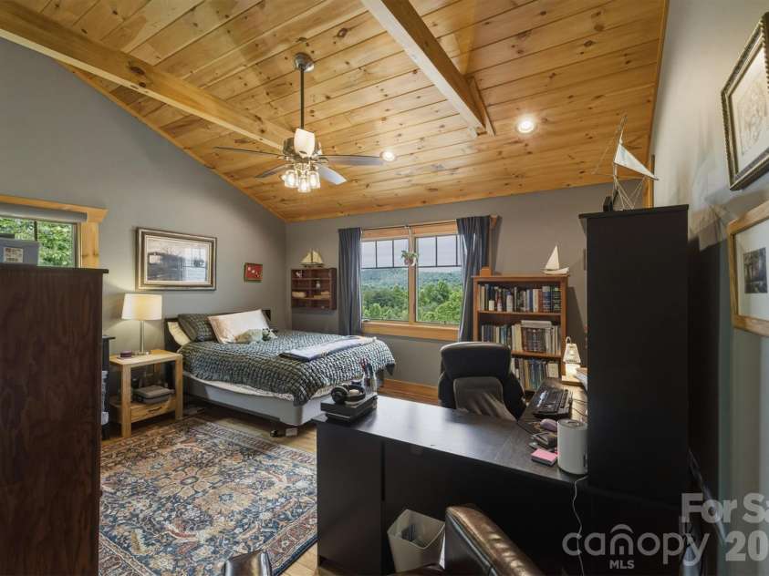 39 Lakeside Path, Nebo, NC 28761.  MLS# CAR4381532, YatesRealty ID 23320. Loft Bedroom