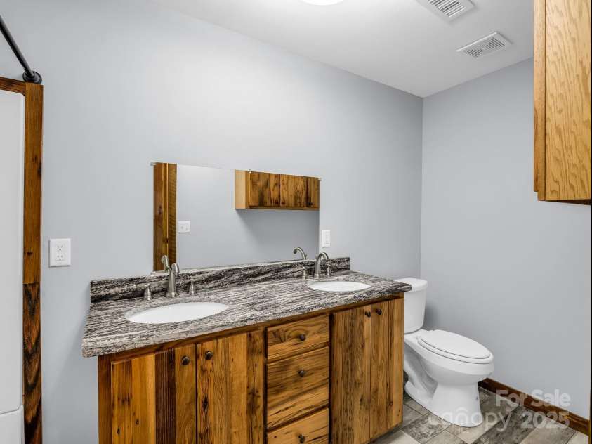 4830 Chesnee Road, Rutherfordton, NC 28139.  MLS# CAR4262610, YatesRealty ID 23320. 