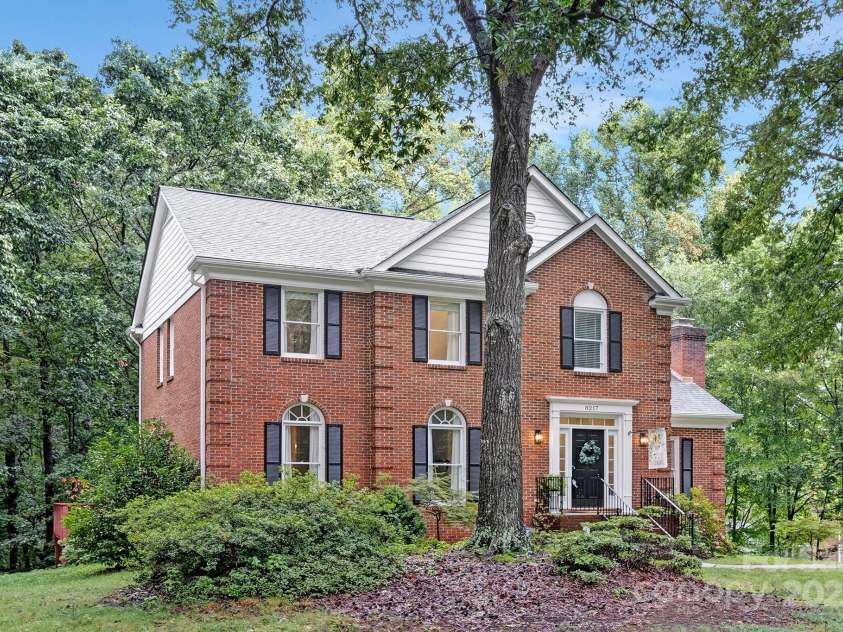 8217 Lansford Road, Charlotte, NC 28277.  MLS# CAR4294390, YatesRealty ID 23321. 