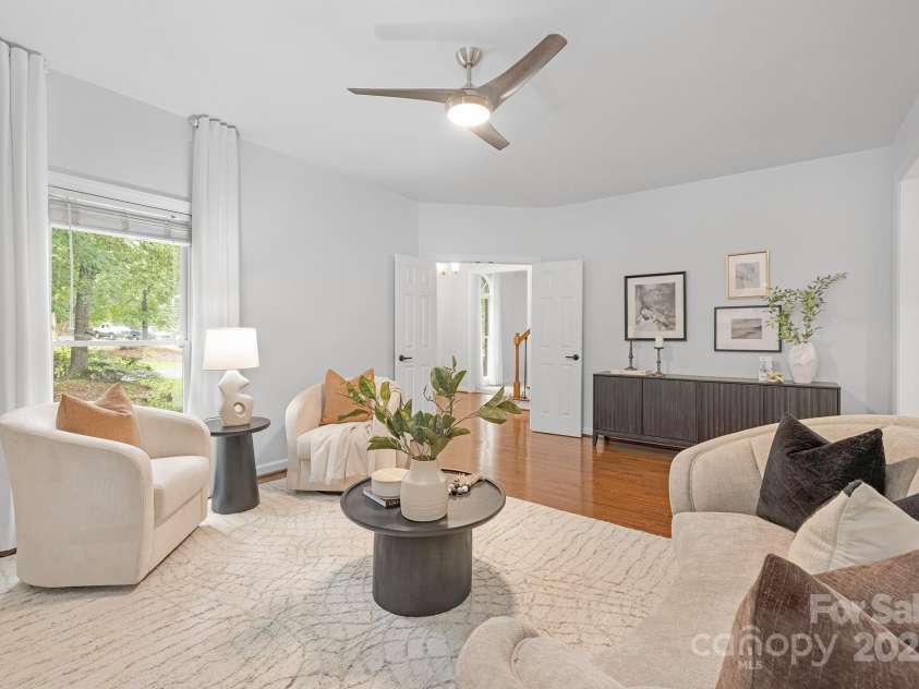 8217 Lansford Road, Charlotte, NC 28277.  MLS# CAR4294390, YatesRealty ID 23321. 