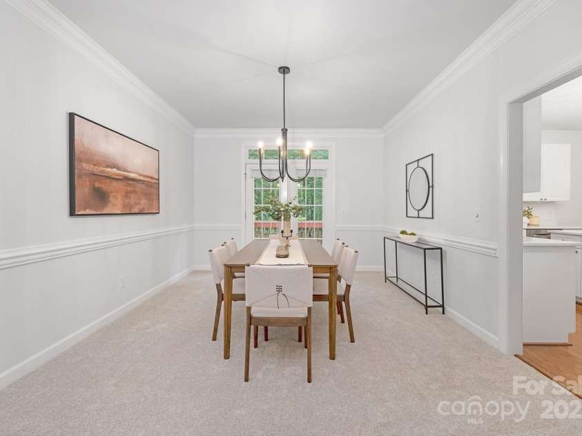8217 Lansford Road, Charlotte, NC 28277.  MLS# CAR4294390, YatesRealty ID 23321. 
