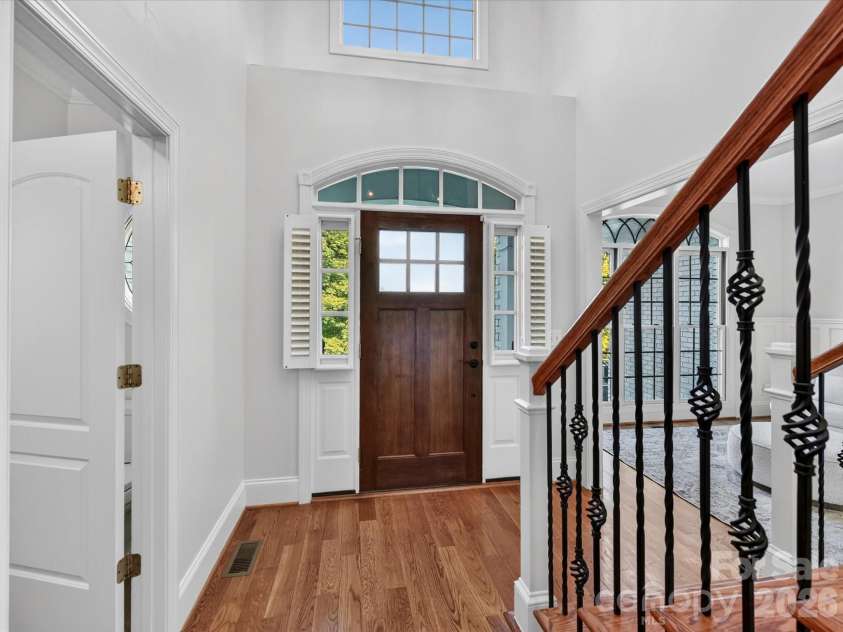 4510 Granite Hill Drive, Davidson, NC 28036.  MLS# CAR4381167, YatesRealty ID 23324. 
