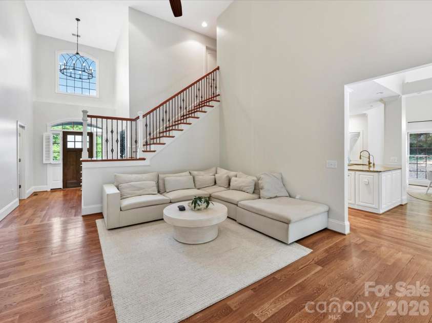 4510 Granite Hill Drive, Davidson, NC 28036.  MLS# CAR4381167, YatesRealty ID 23324. 