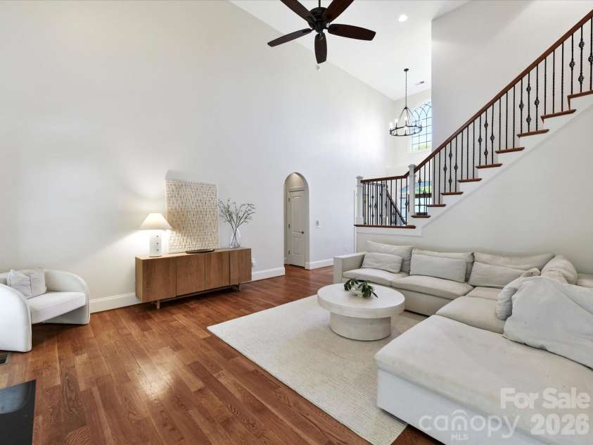 4510 Granite Hill Drive, Davidson, NC 28036.  MLS# CAR4381167, YatesRealty ID 23324. 
