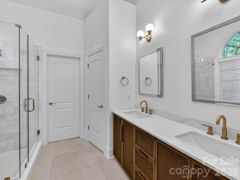 4510 Granite Hill Drive, Davidson, NC 28036.  MLS# CAR4381167, YatesRealty ID 23324. 