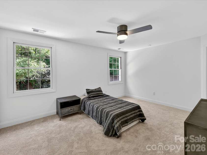 4510 Granite Hill Drive, Davidson, NC 28036.  MLS# CAR4381167, YatesRealty ID 23324. 