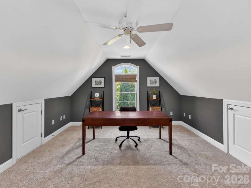 4510 Granite Hill Drive, Davidson, NC 28036.  MLS# CAR4381167, YatesRealty ID 23324. 