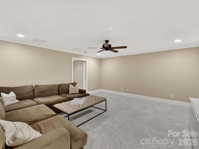 4510 Granite Hill Drive, Davidson, NC 28036.  MLS# CAR4381167, YatesRealty ID 23324. 