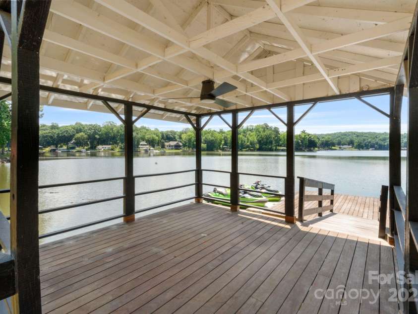 5930 Midsomer Road, Charlotte, NC 28214.  MLS# CAR4263146, YatesRealty ID 23324. 