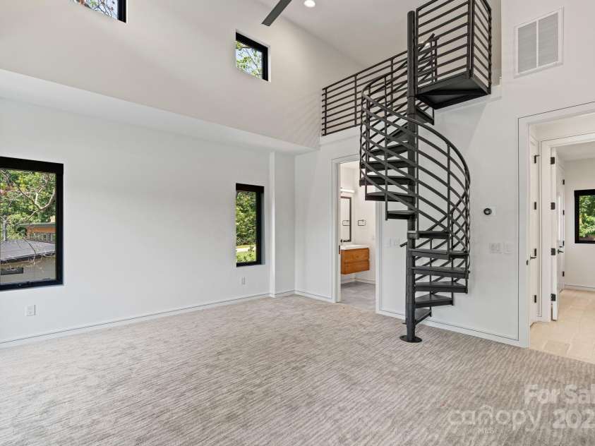 5930 Midsomer Road, Charlotte, NC 28214.  MLS# CAR4263146, YatesRealty ID 23324. 