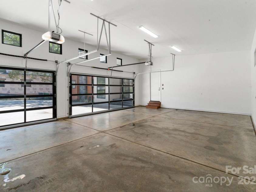5930 Midsomer Road, Charlotte, NC 28214.  MLS# CAR4263146, YatesRealty ID 23324. 