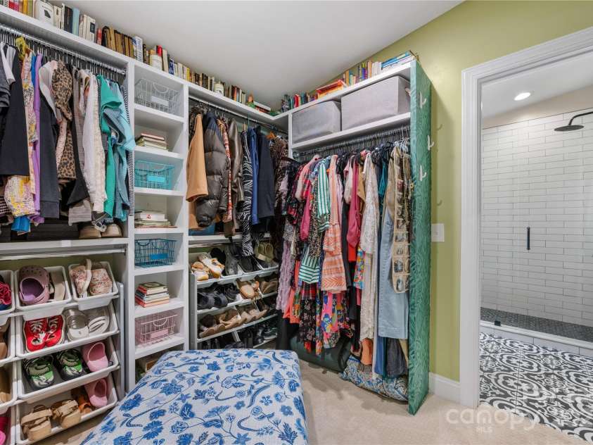 2034 Lanier Avenue, Charlotte, NC 28205.  MLS# CAR4270722, YatesRealty ID 23326. 