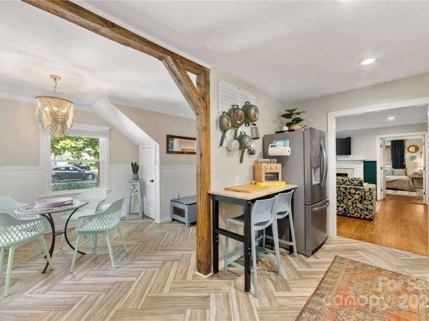 2034 Lanier Avenue, Charlotte, NC 28205.  MLS# CAR4270722, YatesRealty ID 23326. 