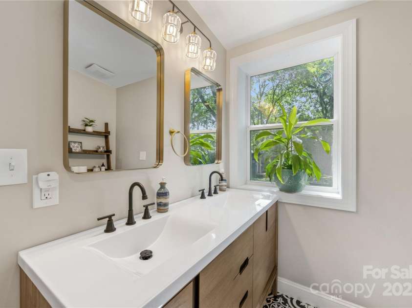 2034 Lanier Avenue, Charlotte, NC 28205.  MLS# CAR4270722, YatesRealty ID 23326. 