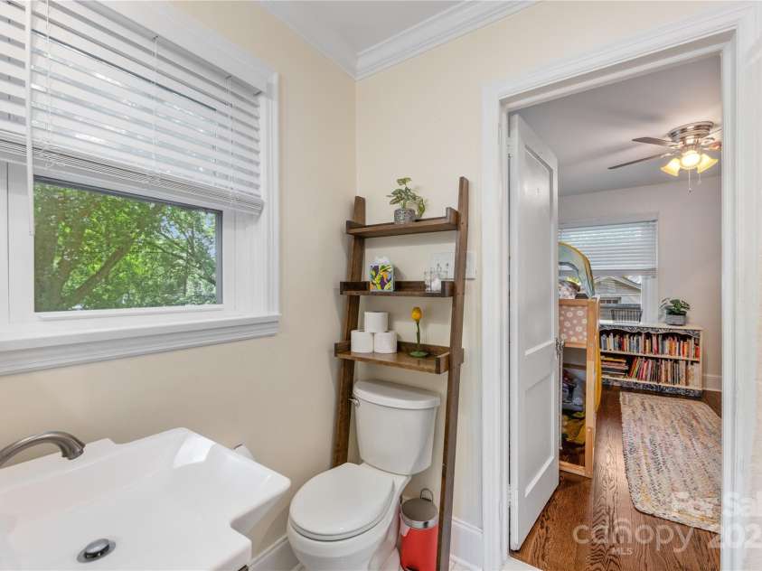 2034 Lanier Avenue, Charlotte, NC 28205.  MLS# CAR4270722, YatesRealty ID 23326. 