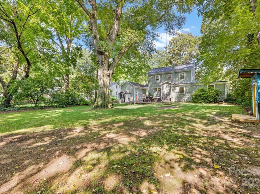 2034 Lanier Avenue, Charlotte, NC 28205.  MLS# CAR4270722, YatesRealty ID 23326. 