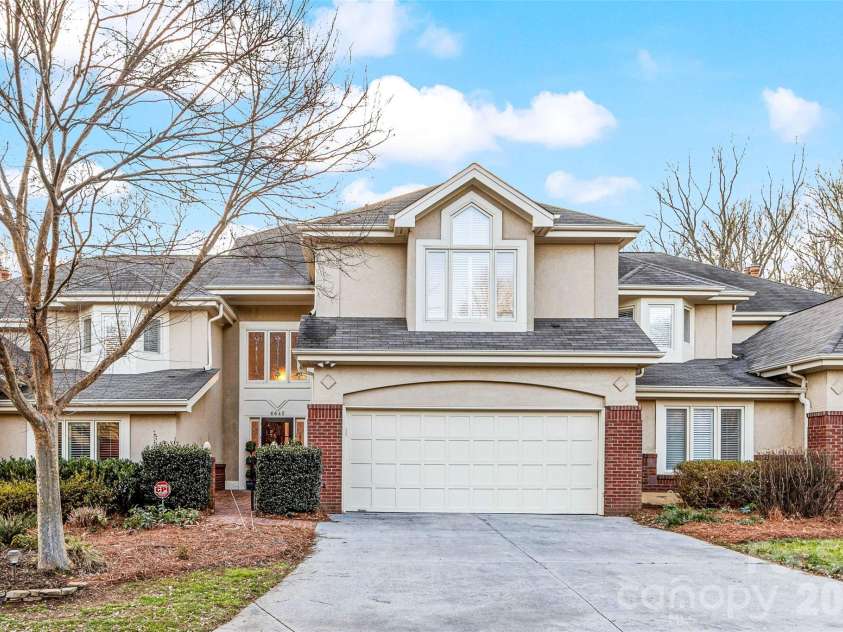 6645 Gaywind Drive, Charlotte, NC 28226.  MLS# CAR4333682, YatesRealty ID 23326. 