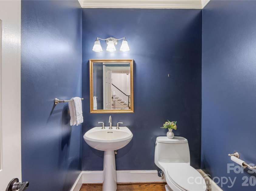 6645 Gaywind Drive, Charlotte, NC 28226.  MLS# CAR4333682, YatesRealty ID 23326. 