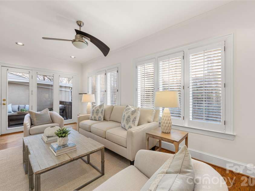 6645 Gaywind Drive, Charlotte, NC 28226.  MLS# CAR4333682, YatesRealty ID 23326. 