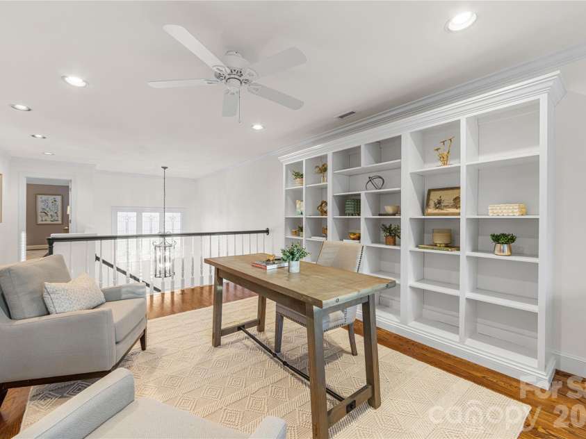 6645 Gaywind Drive, Charlotte, NC 28226.  MLS# CAR4333682, YatesRealty ID 23326. 