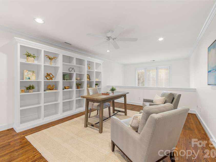 6645 Gaywind Drive, Charlotte, NC 28226.  MLS# CAR4333682, YatesRealty ID 23326. 