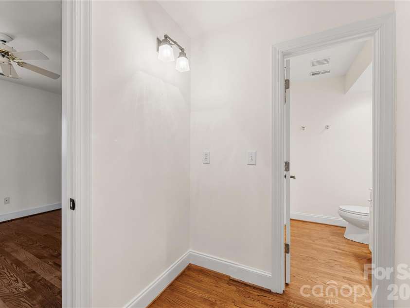 6645 Gaywind Drive, Charlotte, NC 28226.  MLS# CAR4333682, YatesRealty ID 23326. 