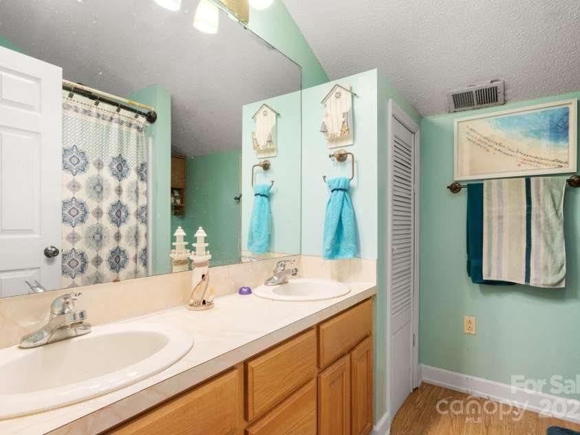 3451 Greene Road, Monroe, NC 28110.  MLS# CAR4271557, YatesRealty ID 23327. Full Bath upstairs