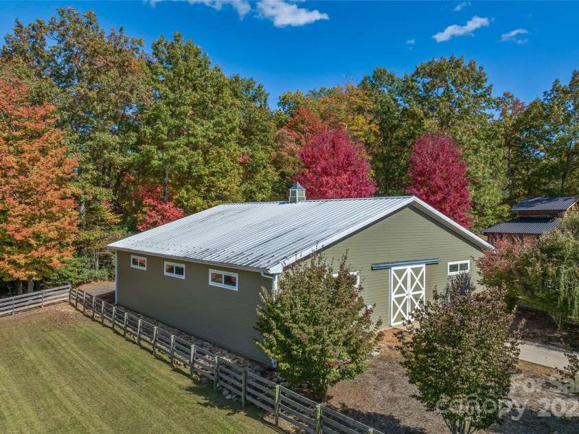 1987 Rabbit Hop Road, Spruce Pine, NC 28777.  MLS# CAR4270357, YatesRealty ID 23328. Indoor Riding Arena
