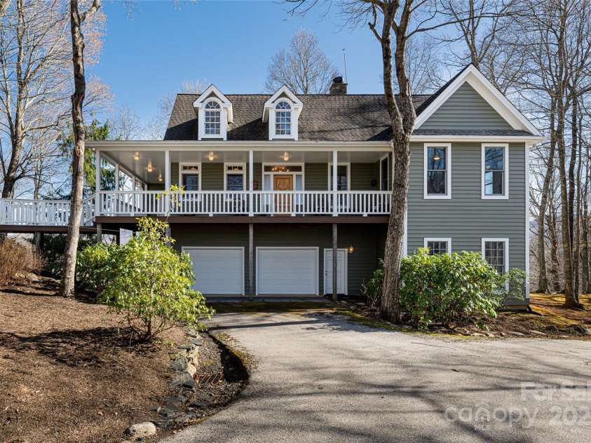 1987 Rabbit Hop Road, Spruce Pine, NC 28777.  MLS# CAR4270357, YatesRealty ID 23328. Main Residence