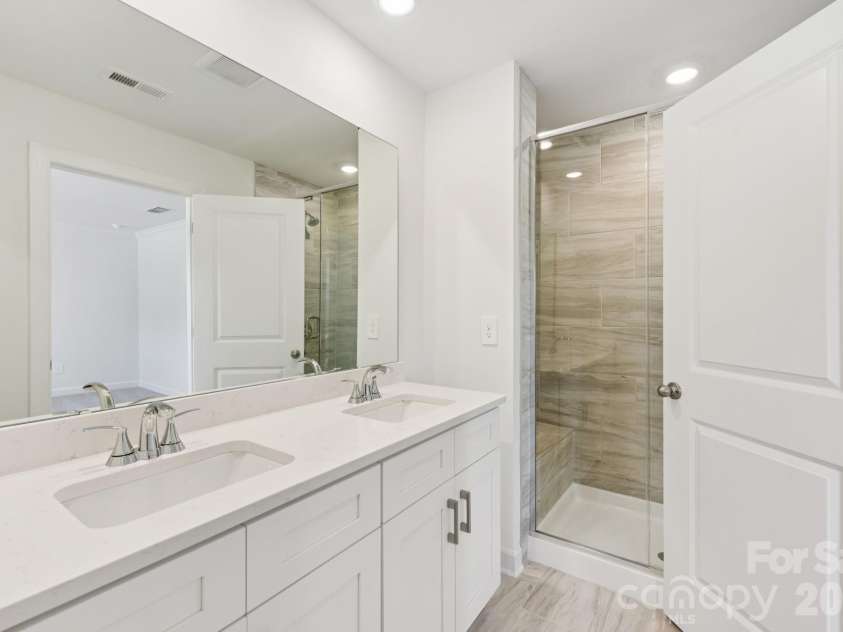 429 Markridge Loop, Fort Mill, SC 29708.  MLS# CAR4349020, YatesRealty ID 23328. Photo is not of the actual home, but is an inspirational photo of builder’s model home and may depict options, furnishings, and/or decorator features that are not included