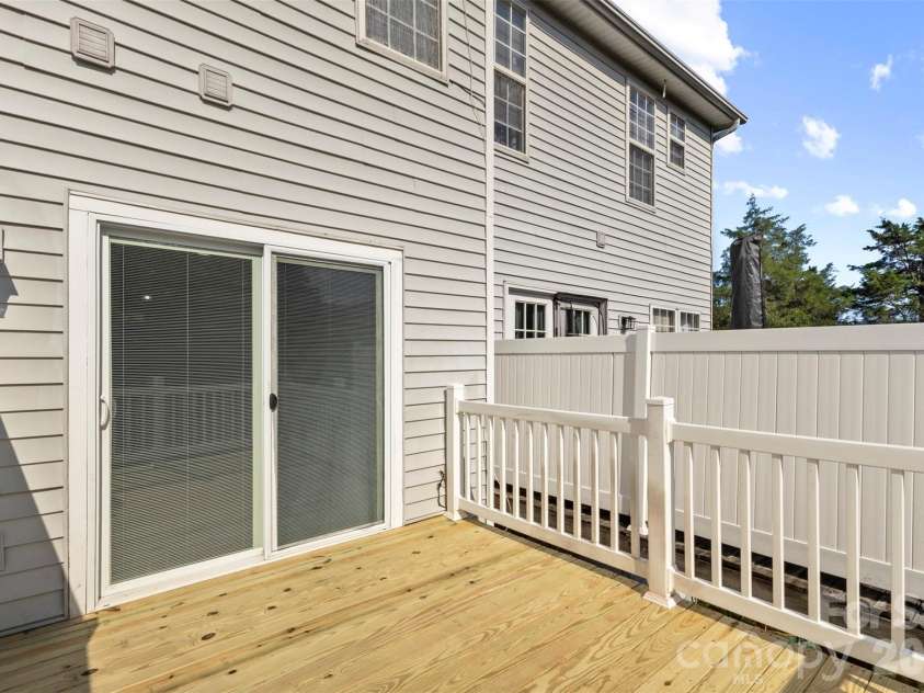 11022 Garden Oaks Lane, Charlotte, NC 28273.  MLS# CAR4381252, YatesRealty ID 23331. 