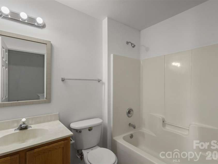 11022 Garden Oaks Lane, Charlotte, NC 28273.  MLS# CAR4381252, YatesRealty ID 23331. 