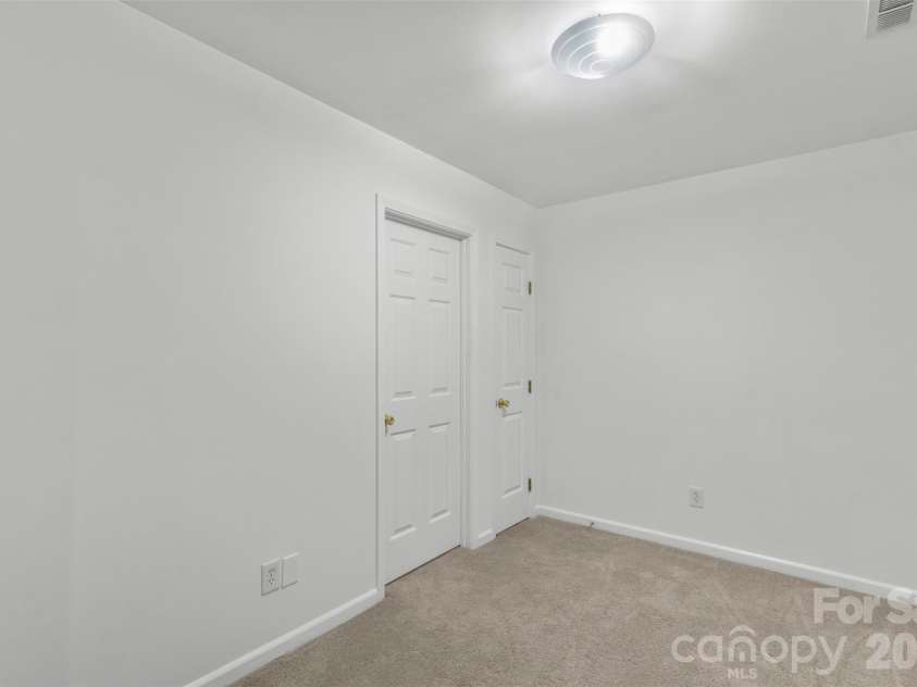 11022 Garden Oaks Lane, Charlotte, NC 28273.  MLS# CAR4381252, YatesRealty ID 23331. 