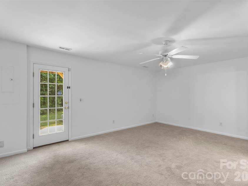 11022 Garden Oaks Lane, Charlotte, NC 28273.  MLS# CAR4381252, YatesRealty ID 23331. 