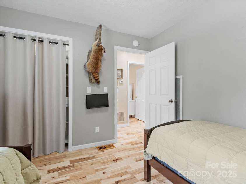 189 Poverty Branch Road, Barnardsville, NC 28709.  MLS# CAR4276020, YatesRealty ID 23331. 