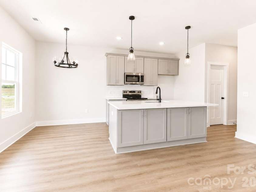 3139 Old Mountain Road, Stony Point, NC 28678.  MLS# CAR4372250, YatesRealty ID 23334. 