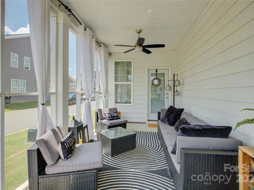 9507 Pointer Road, Huntersville, NC 28078.  MLS# CAR4276054, YatesRealty ID 23336. 