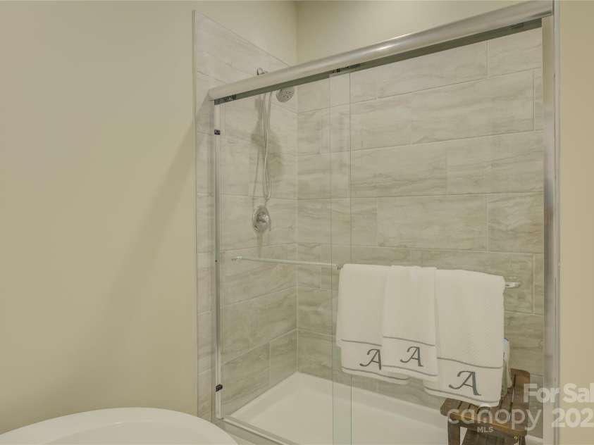 9507 Pointer Road, Huntersville, NC 28078.  MLS# CAR4276054, YatesRealty ID 23336. 