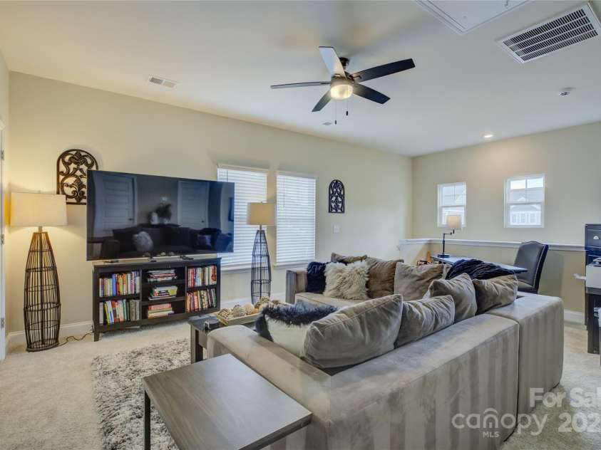 9507 Pointer Road, Huntersville, NC 28078.  MLS# CAR4276054, YatesRealty ID 23336. 