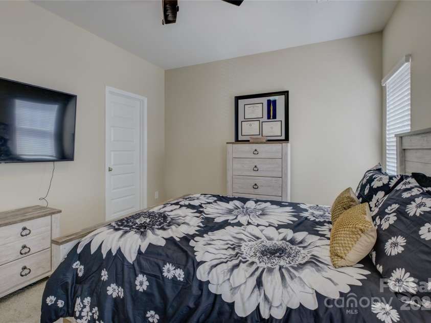 9507 Pointer Road, Huntersville, NC 28078.  MLS# CAR4276054, YatesRealty ID 23336. 