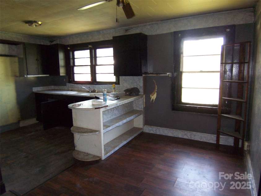 164 Drake Circle, Mooresboro, NC 28114.  MLS# CAR4276587, YatesRealty ID 23338. Eat In Kitchen