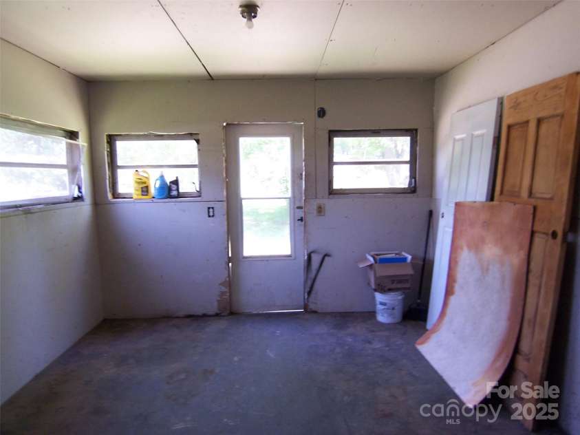 164 Drake Circle, Mooresboro, NC 28114.  MLS# CAR4276587, YatesRealty ID 23338. Mudroom/Laundry